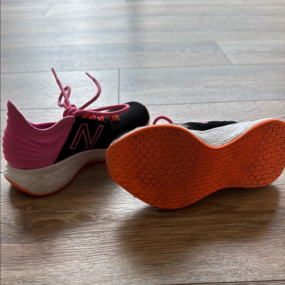 New Balance Black and Pink Sneakers - Picture 5 of 9